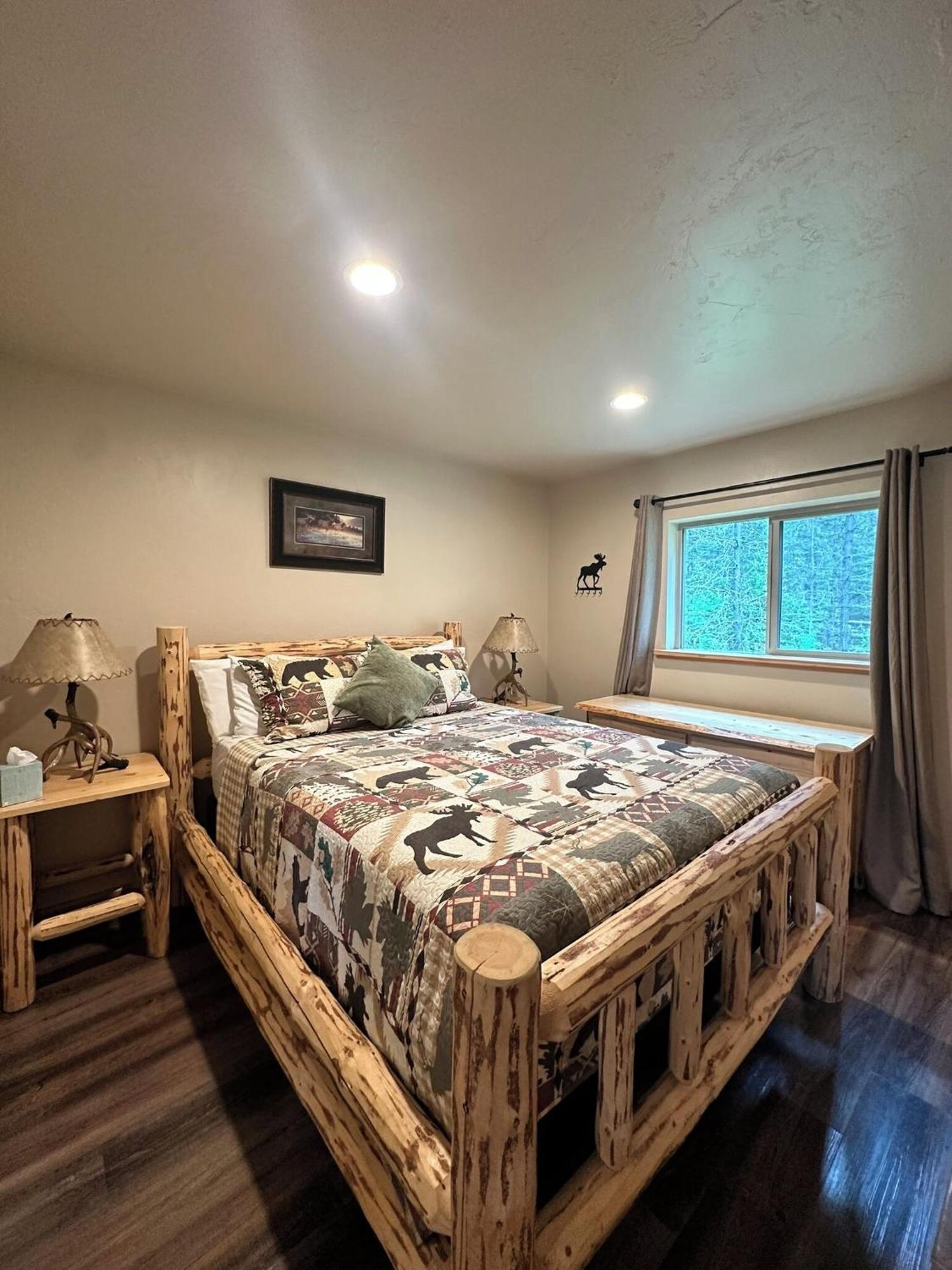 Glacier Homestead Coram Ngoại thất bức ảnh