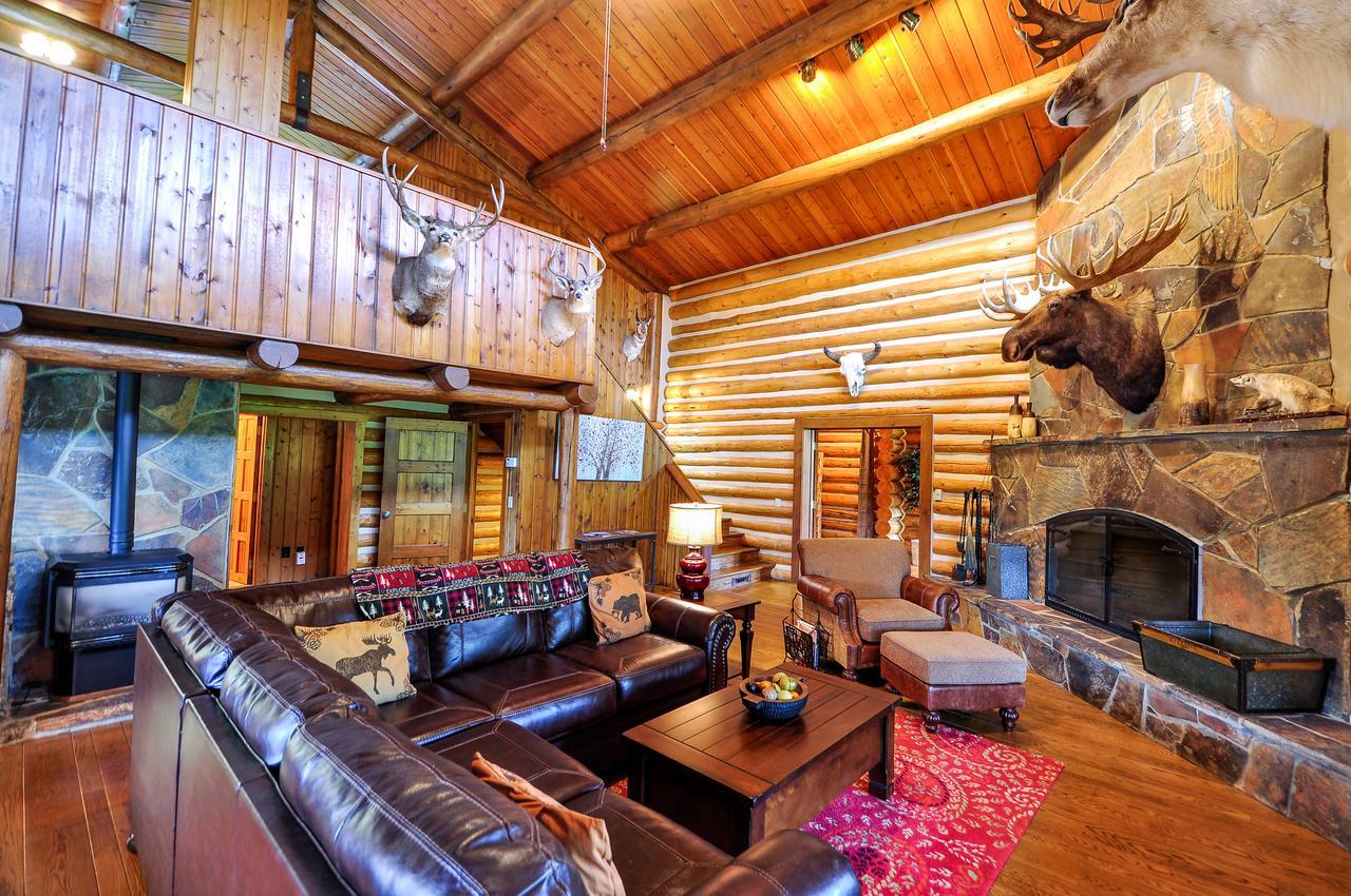 Glacier Homestead Coram Ngoại thất bức ảnh