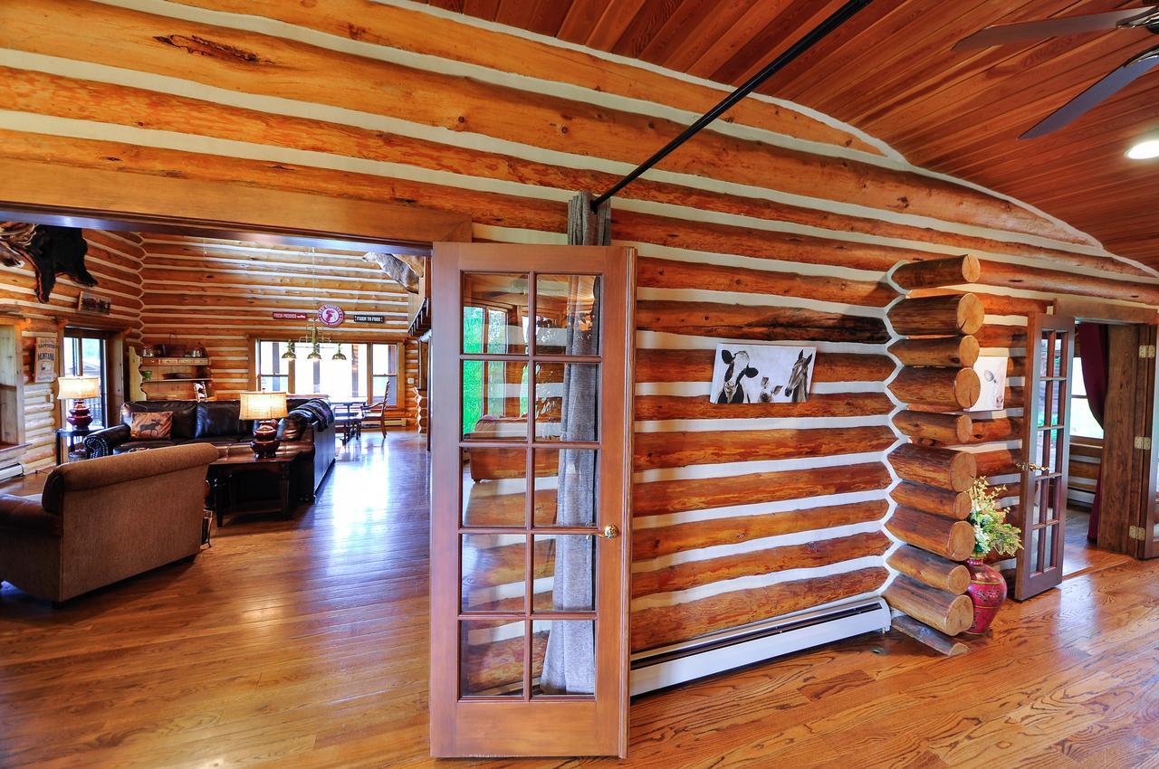 Glacier Homestead Coram Ngoại thất bức ảnh